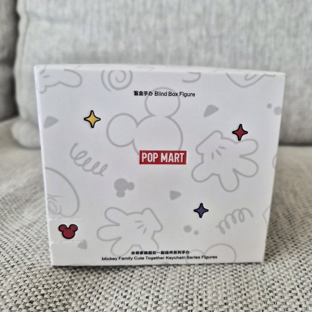 Minnie Mouse | Pop Mart Disney Mickey Family Blind Box Confirmed Plush Pendant - Picture 7 of 7